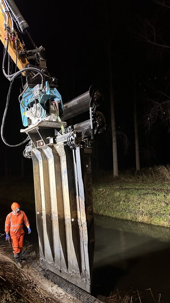 Gaasdrukker langs de A16 plaatst de beverwering